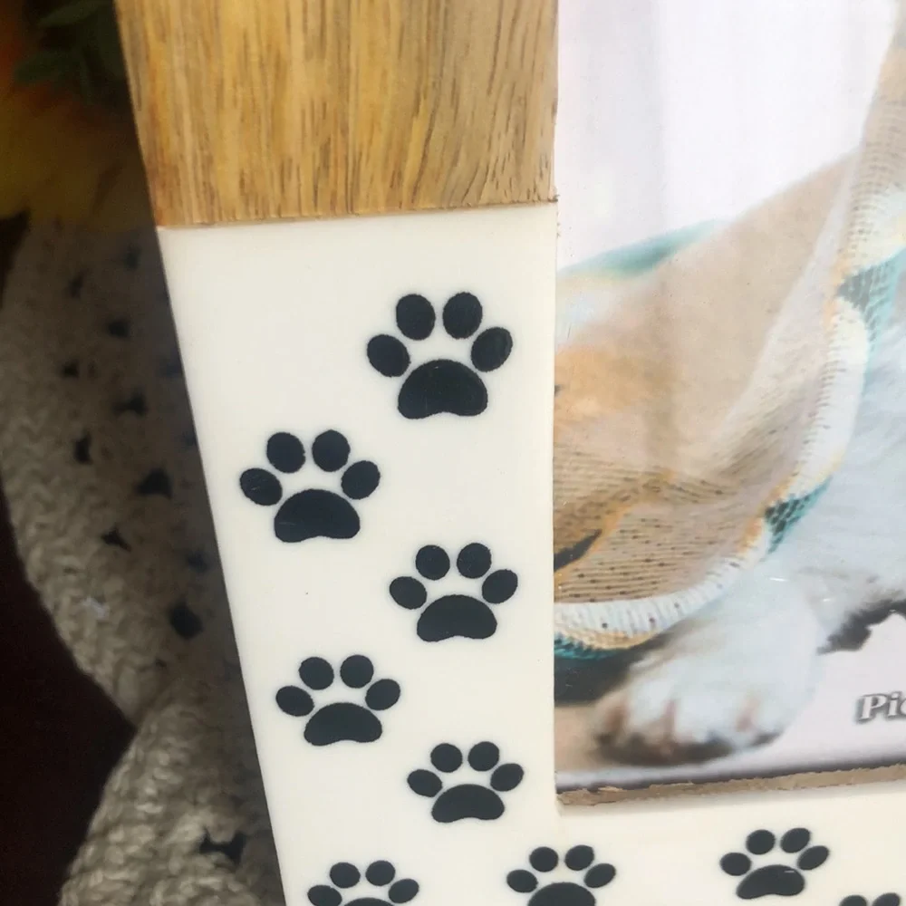 Wooden Picture Frame with Paw Print Design