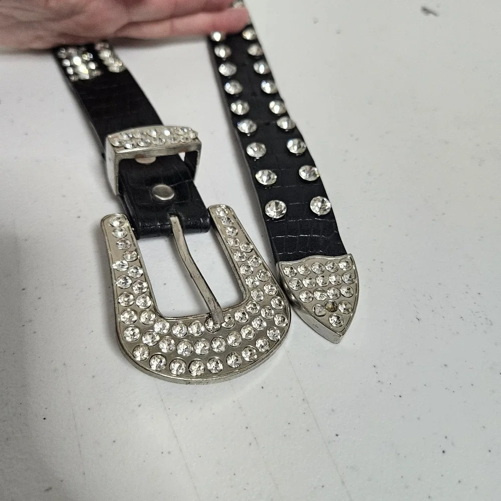 N/A statement belt