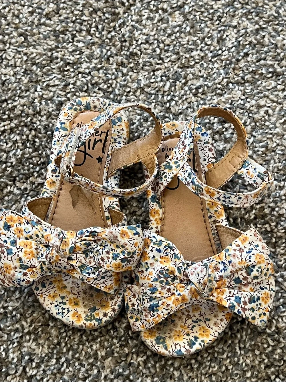 Olivia Miller charming floral