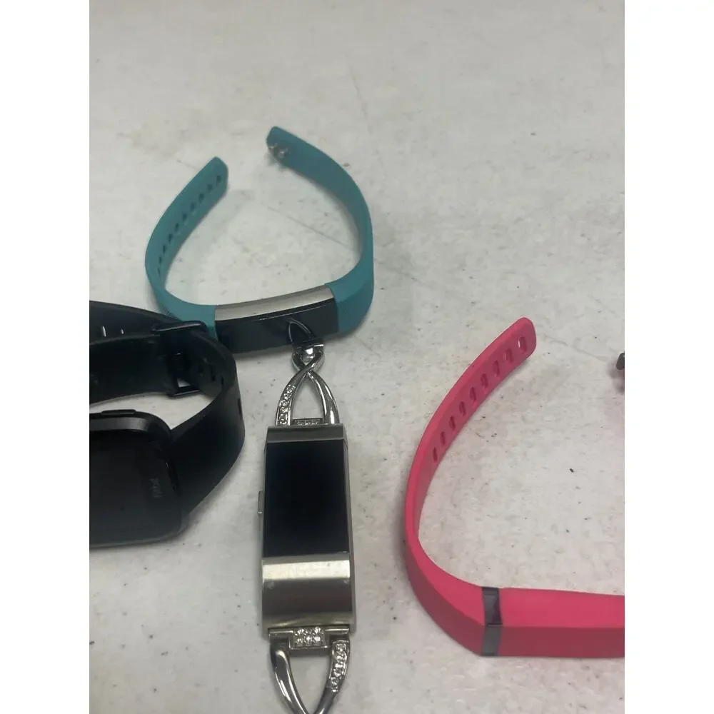 fitbit lot mixed