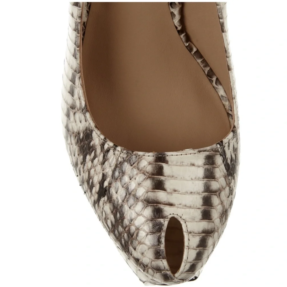 Michael Kors Collection 40 ons details