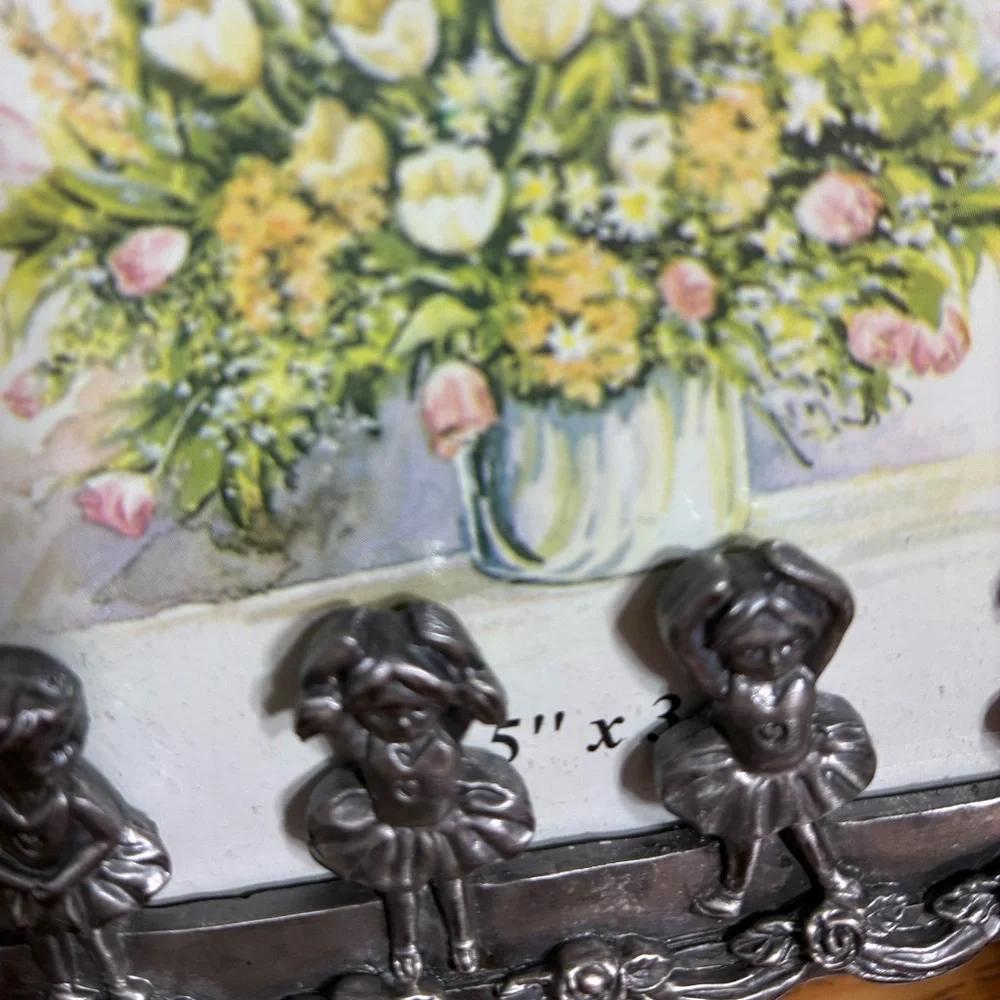 Pewter Pucture Frame that pewter
