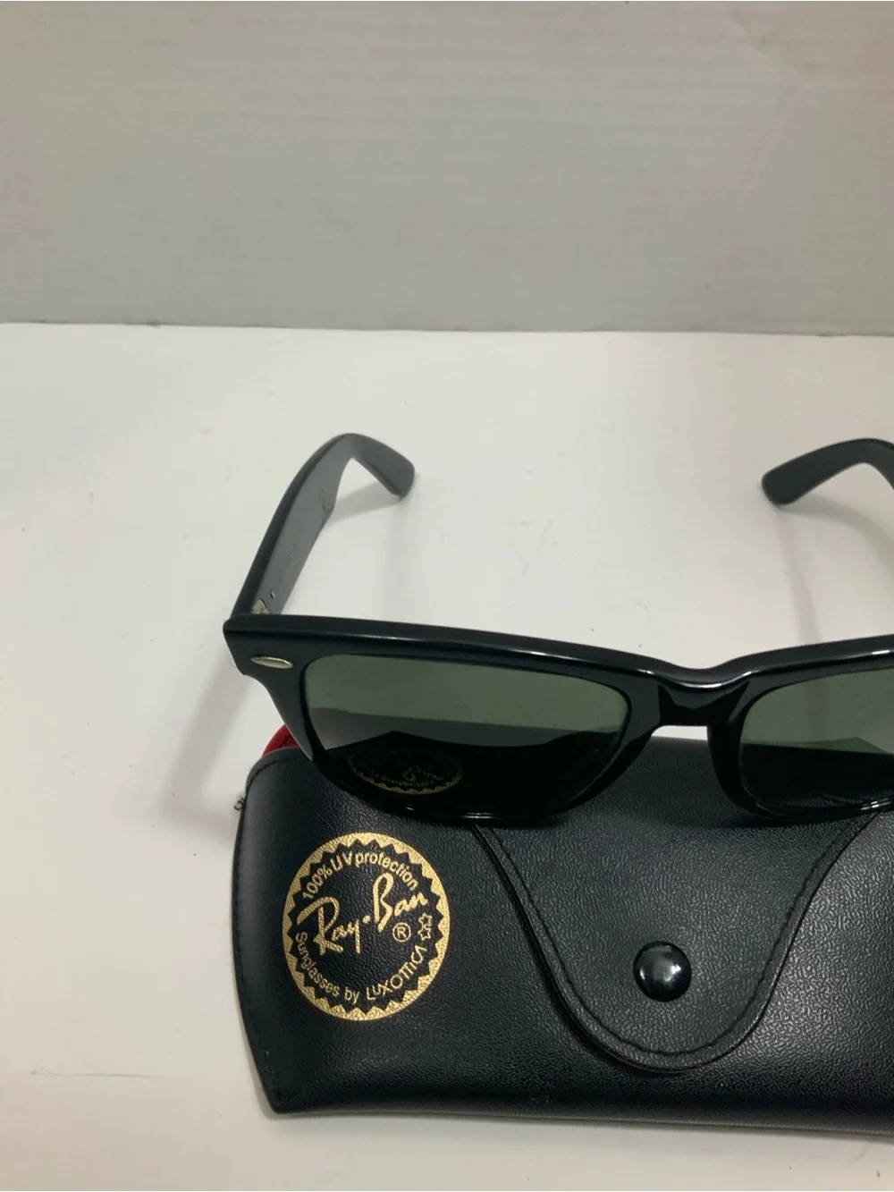 Ray-Ban brand ray