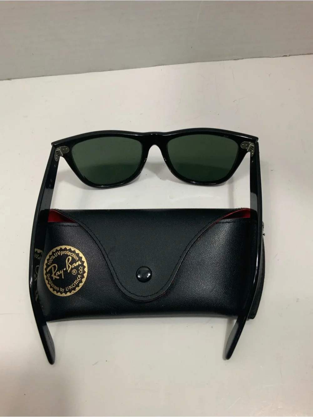 Ray-Ban brand ray