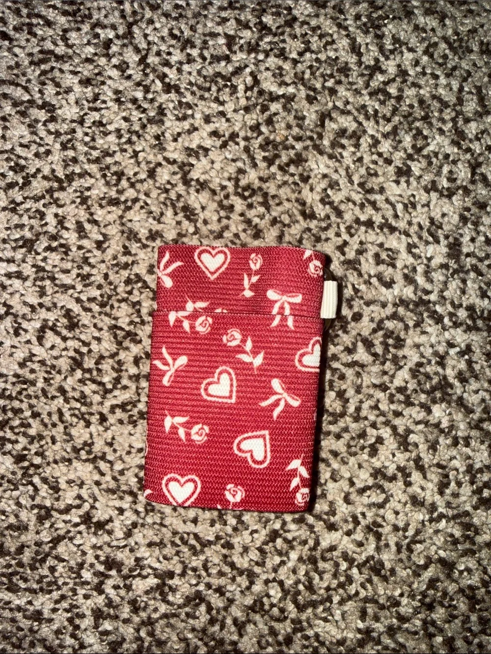 Thread Wallets compact red