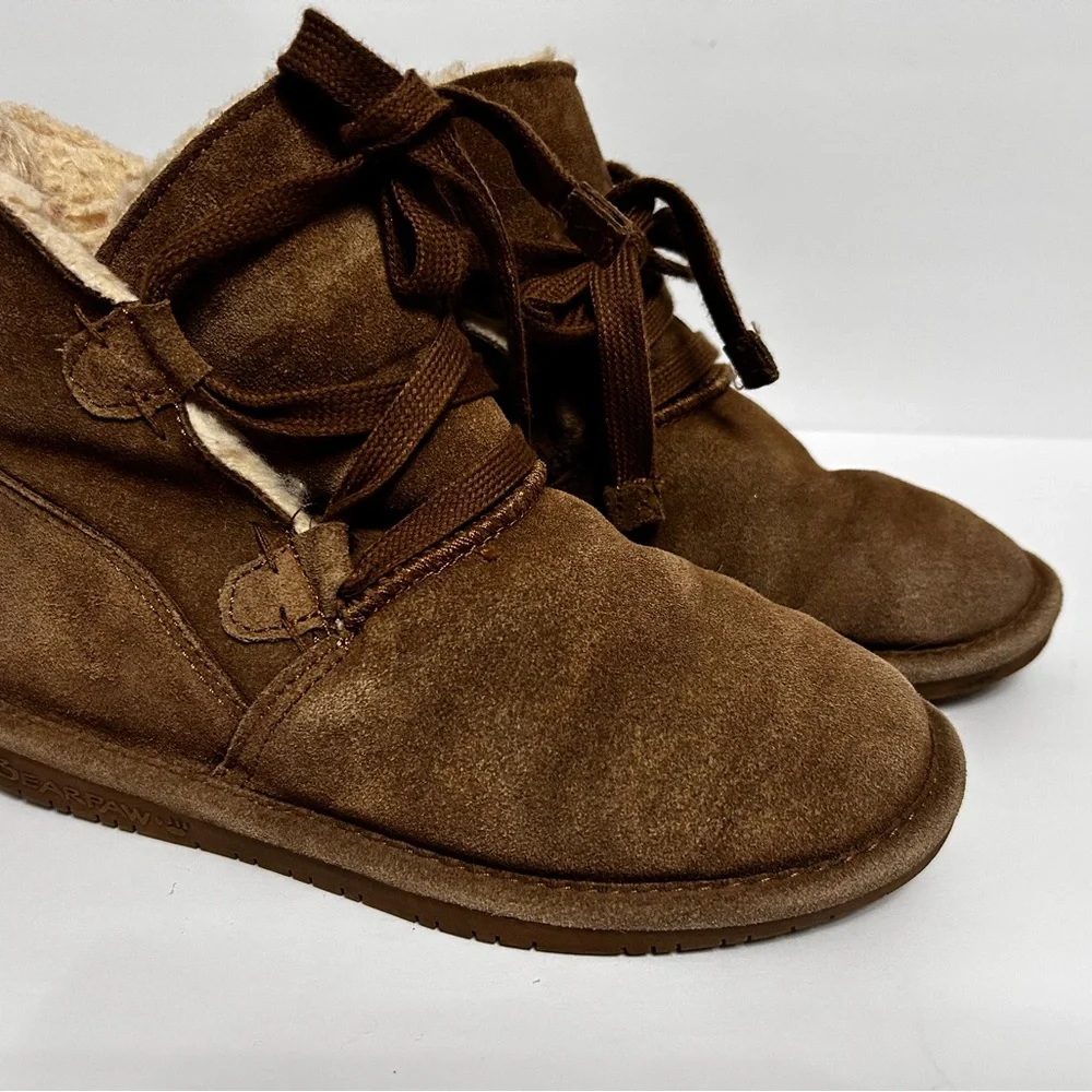 BearPaw stylish tan