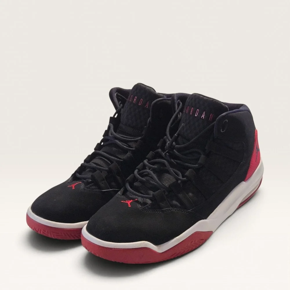 Jordan max aura