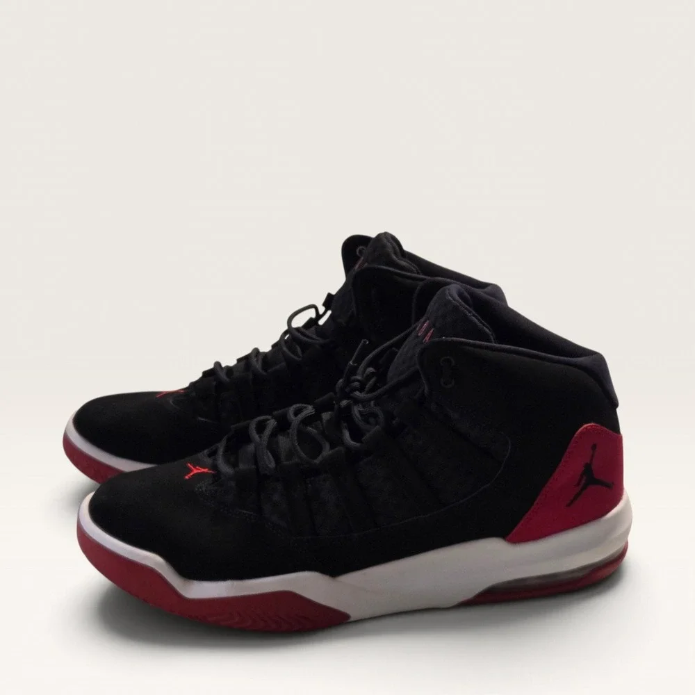 Jordan max aura