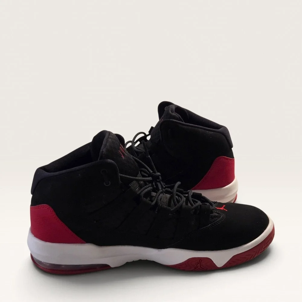 Jordan max aura