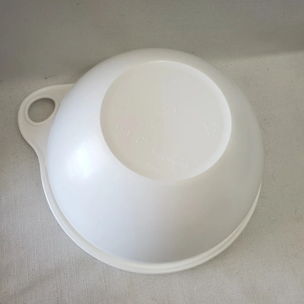 Tupperware vintage classic