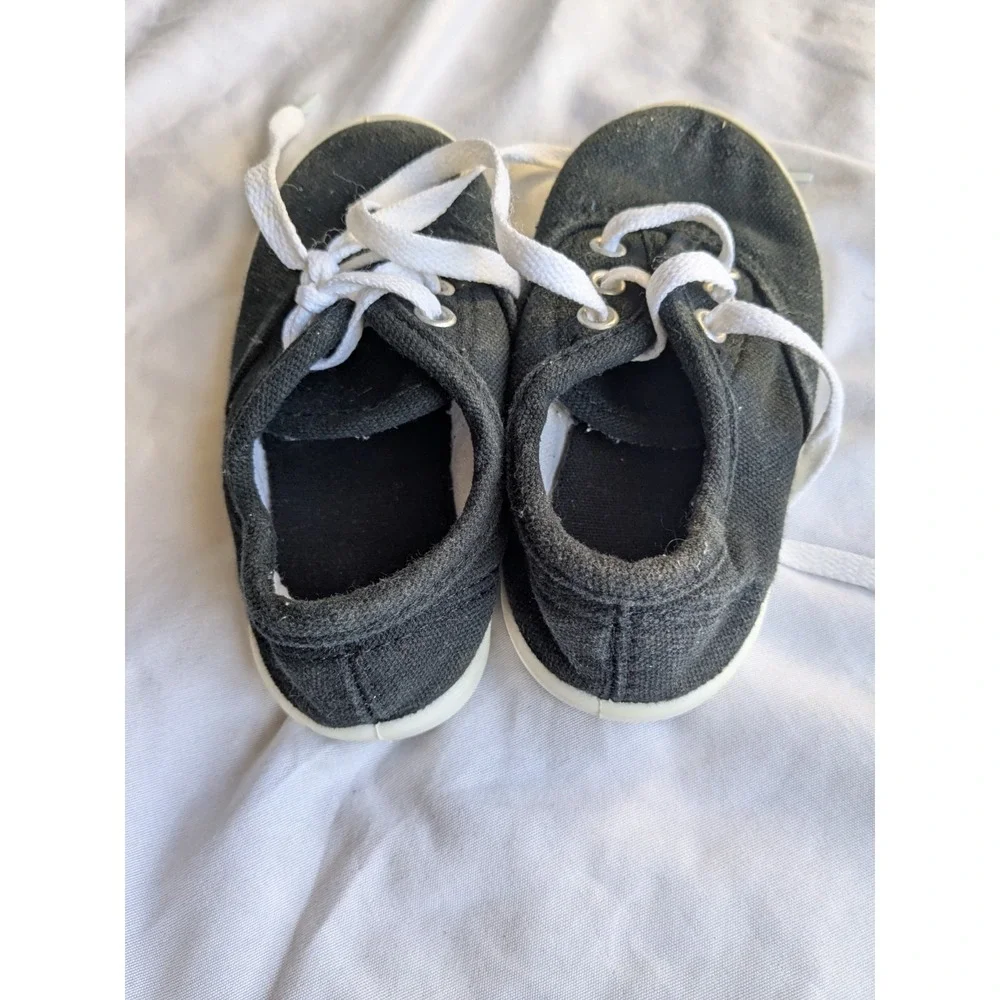 The Unbranded Brand these are