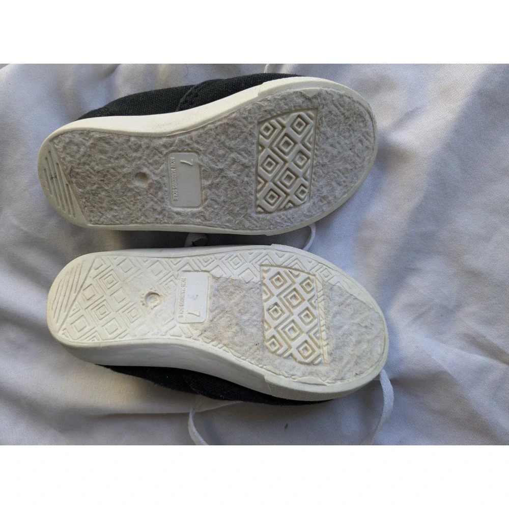 The Unbranded Brand these are