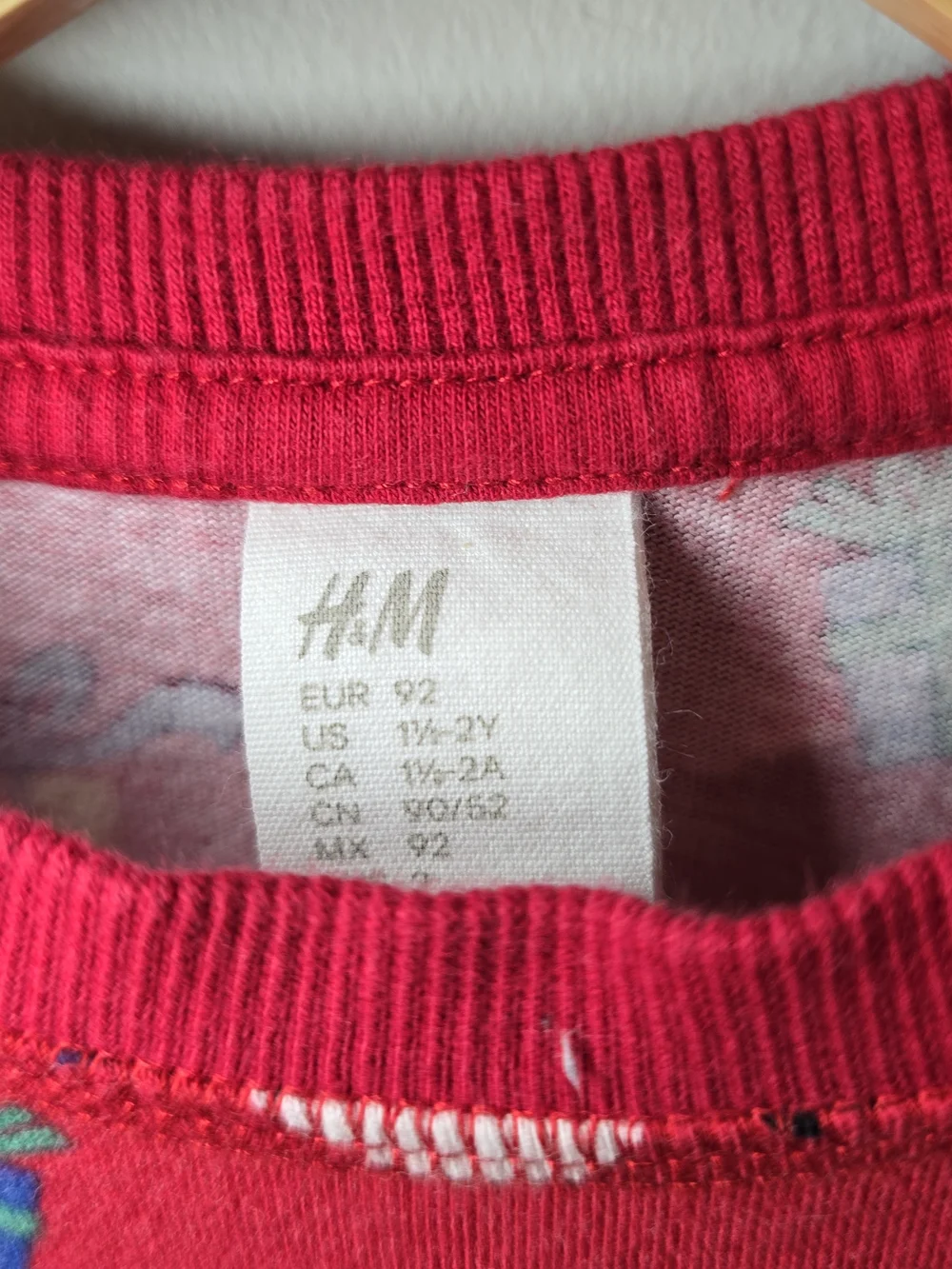 H&M bright red