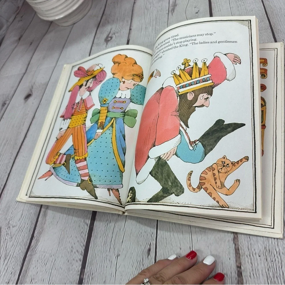 vintage The Cat and the Fiddler by Jacky Jeter hard cover illustrated book