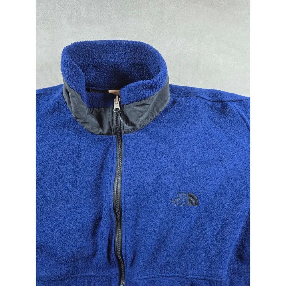 The North Face size tag
