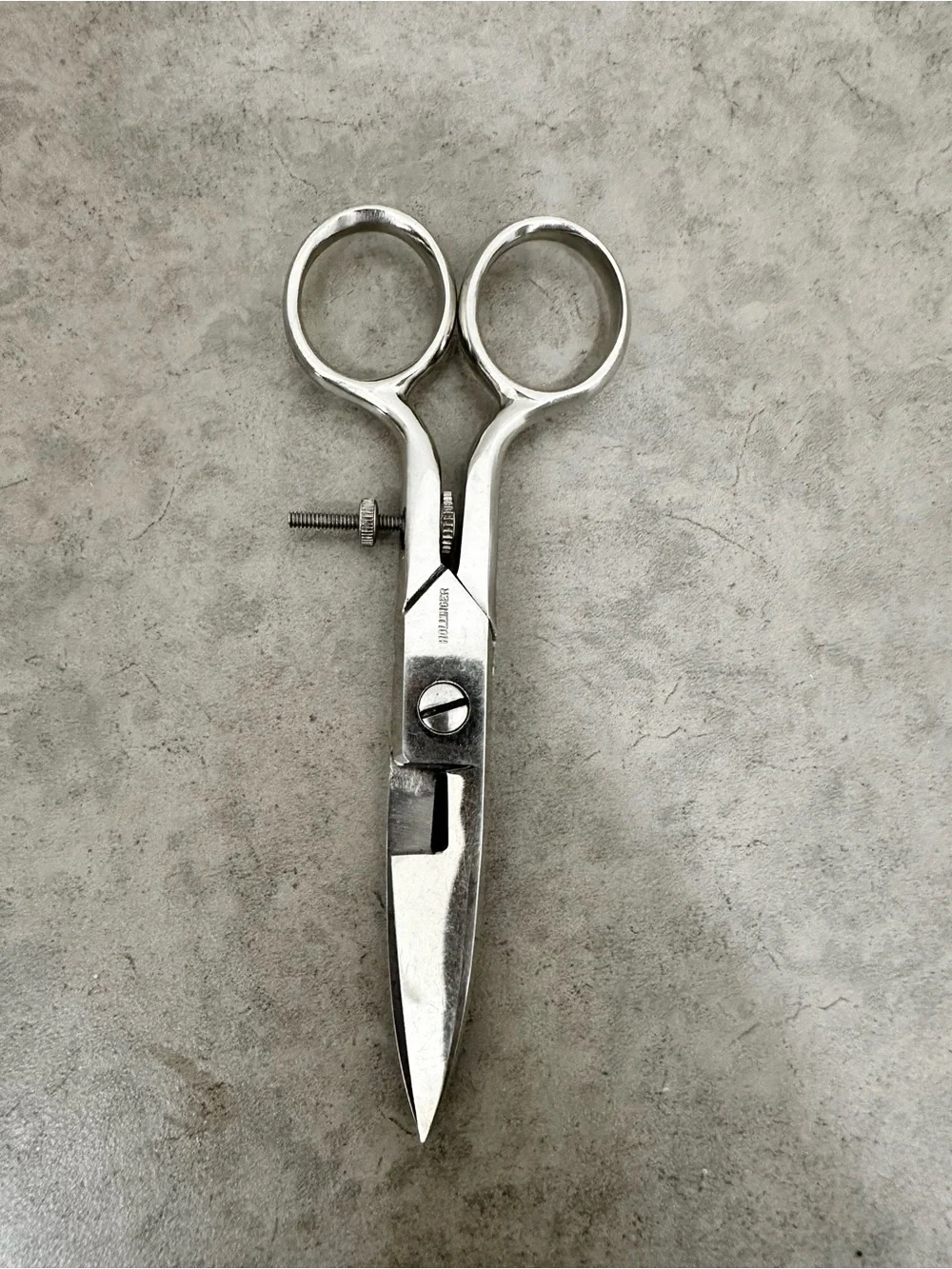 N/A vintage buttonhole