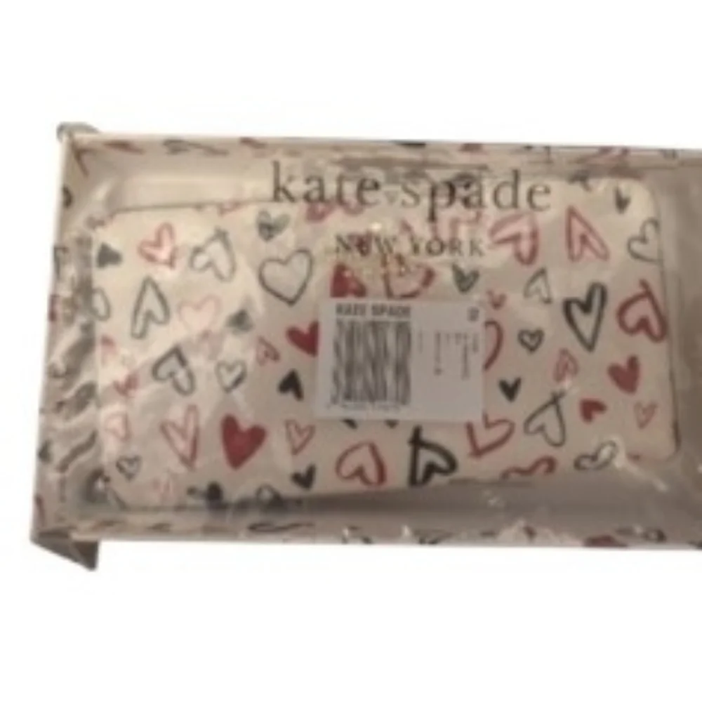 kate spade closure inscription