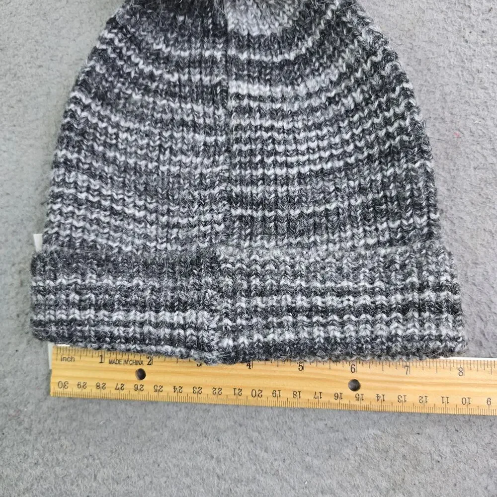 Old‎ Navy Knit Puff Ball Winter Hat Unisex Small/Medium Gray White Faux Fur New