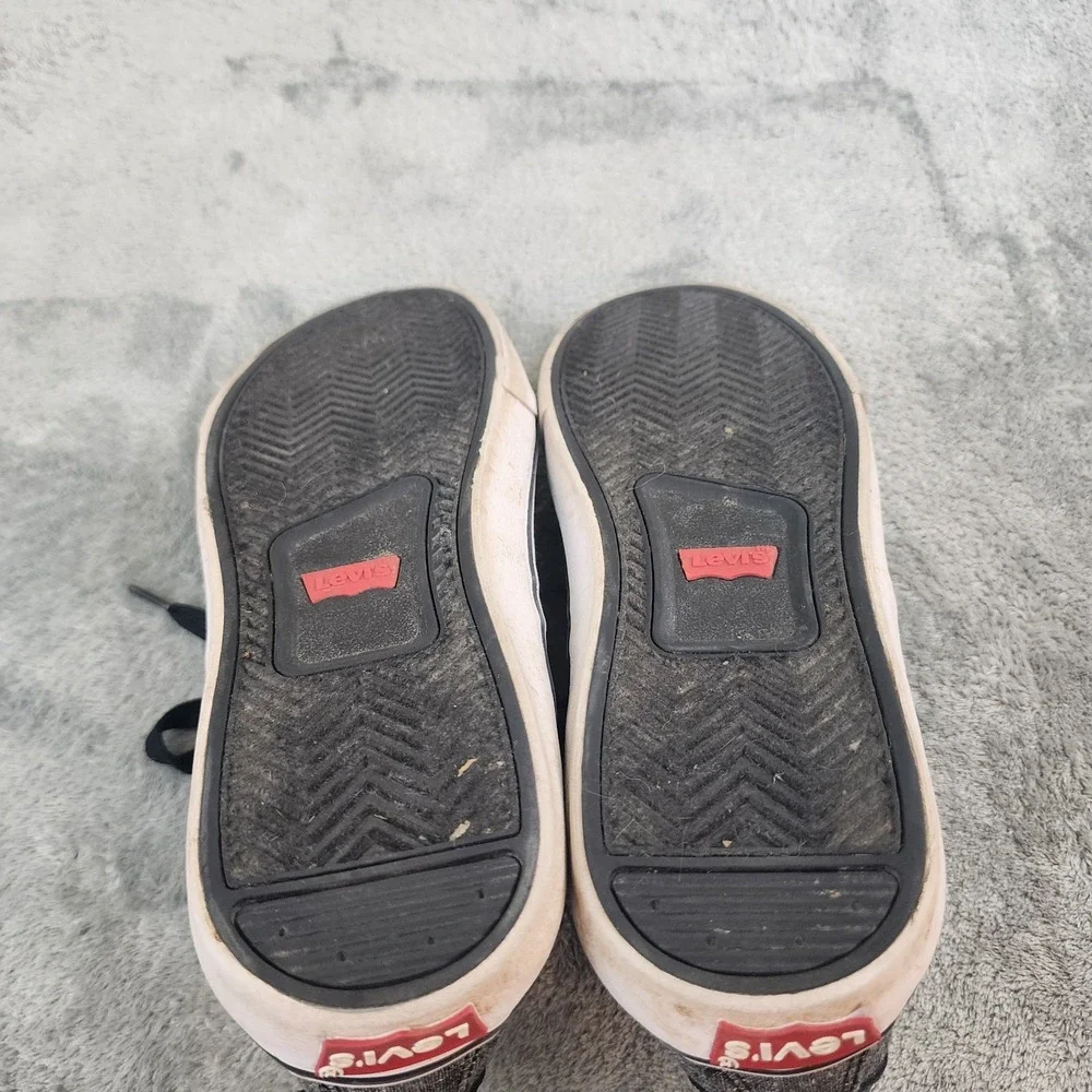 Levis product pair