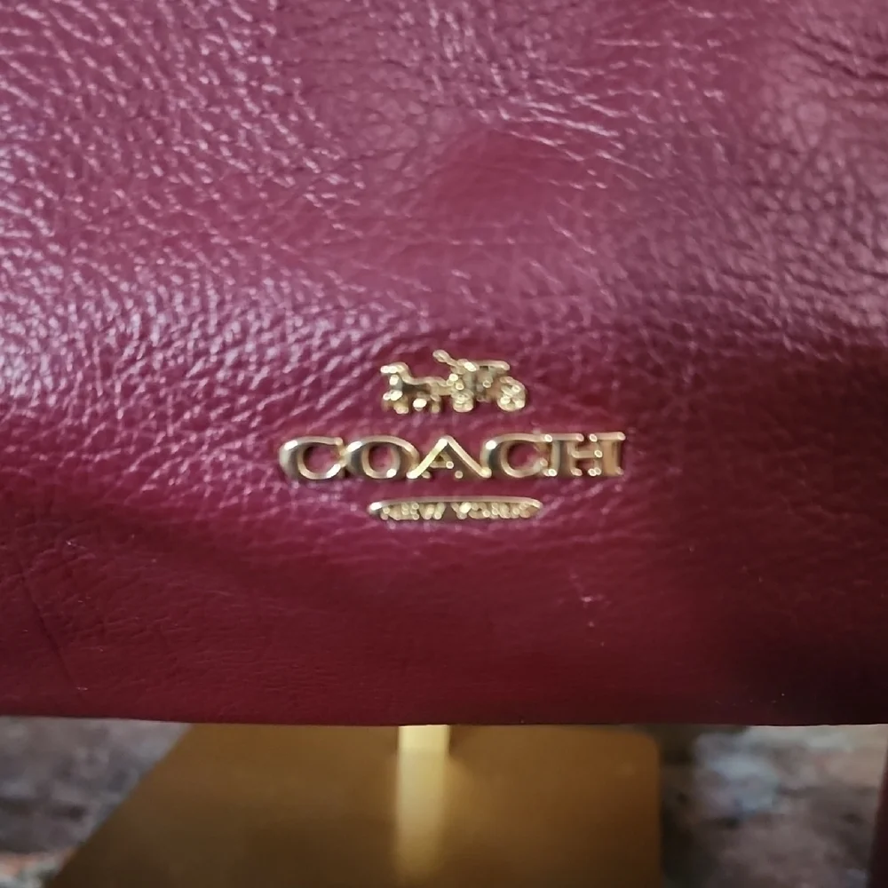 Coach authentic pebbled