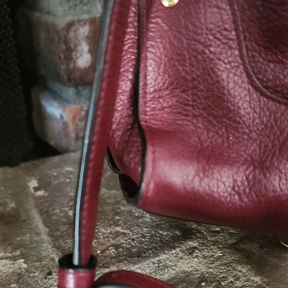 Coach authentic pebbled