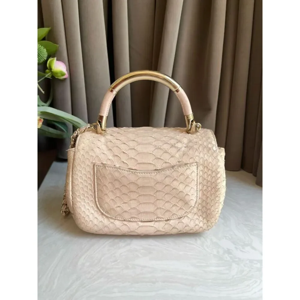 CHANEL brand color