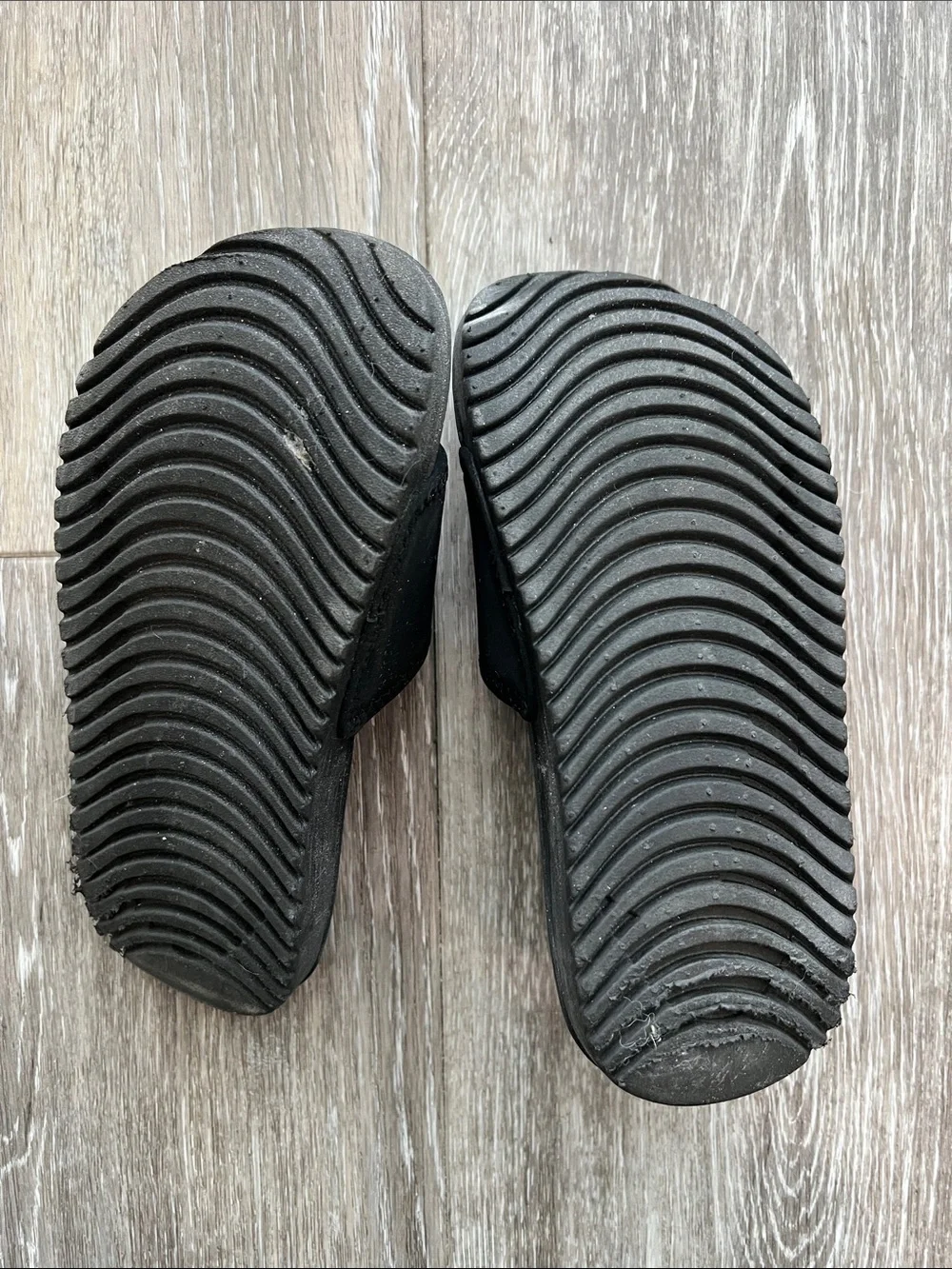 Nike classic slip