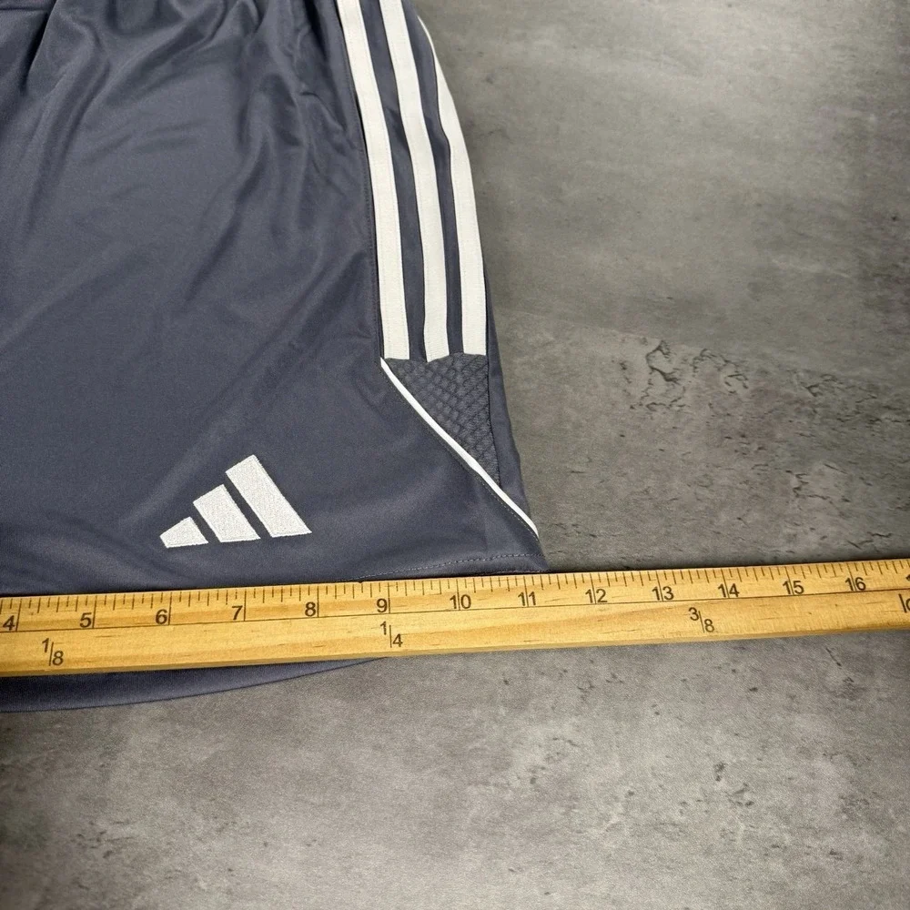 Adidas Shorts Mens S Gray White 7