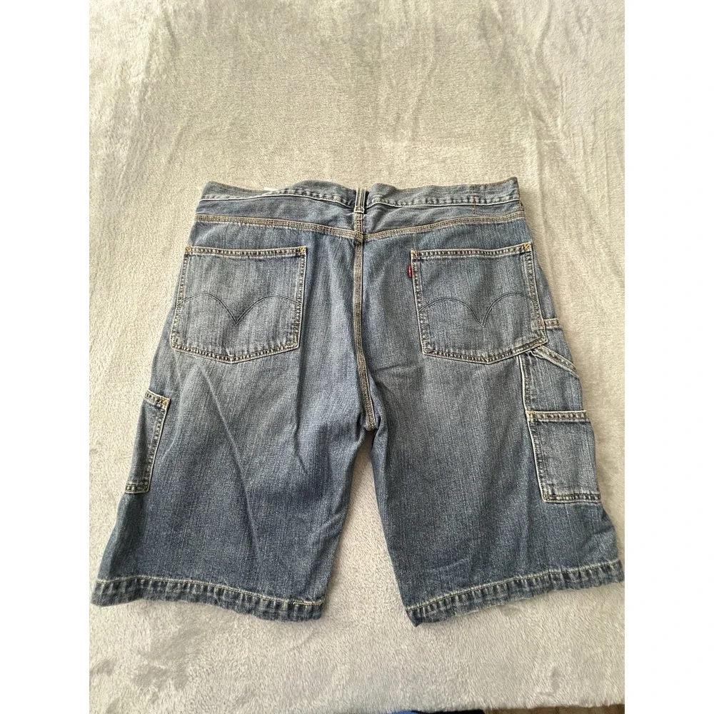 Levis up sale