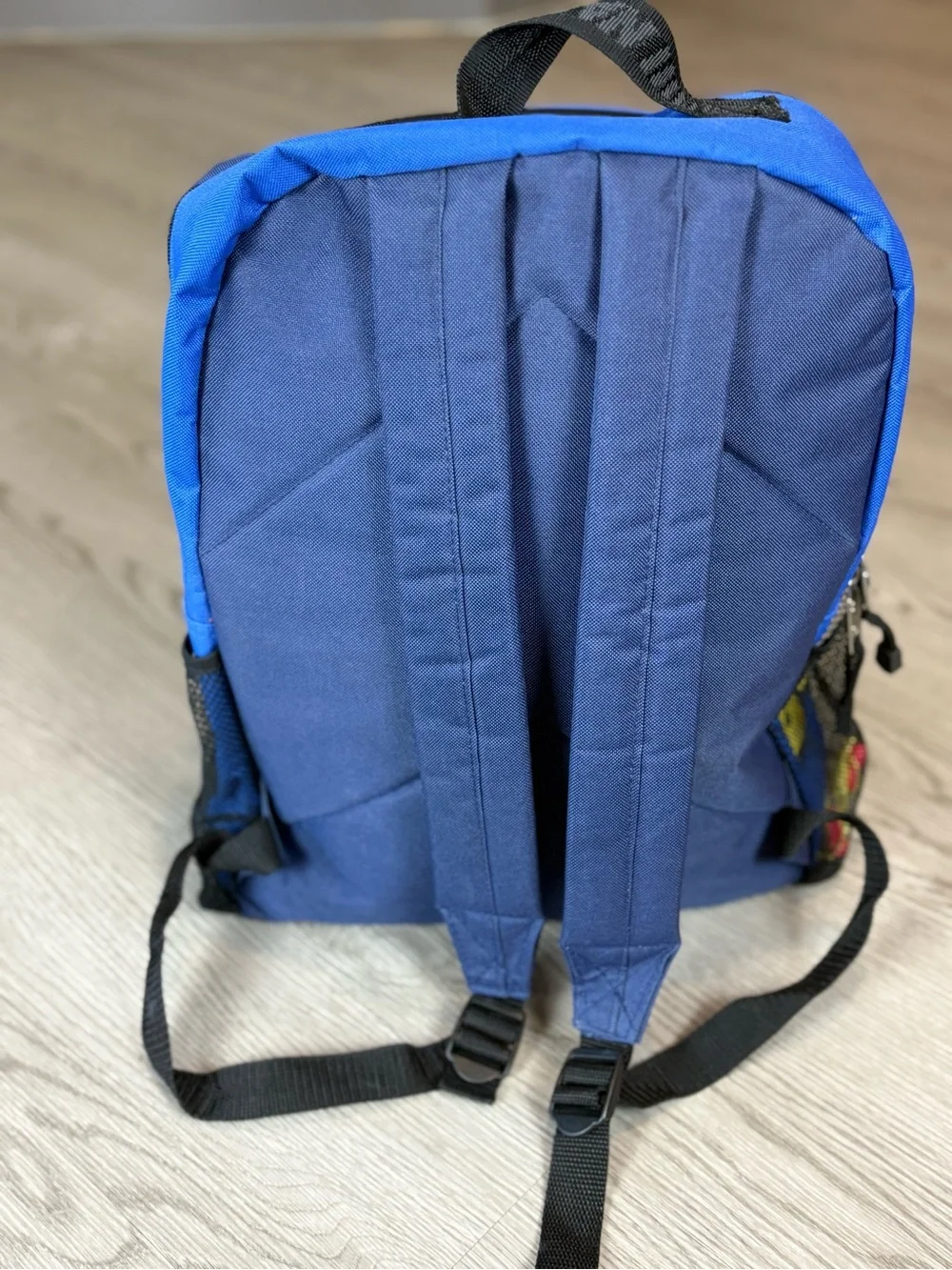 Nascar bold zip