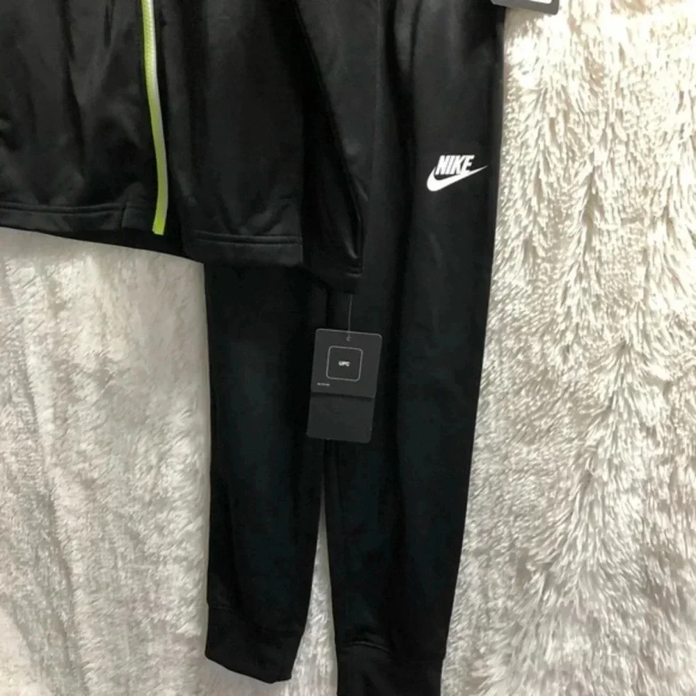 Nike jacket joggers