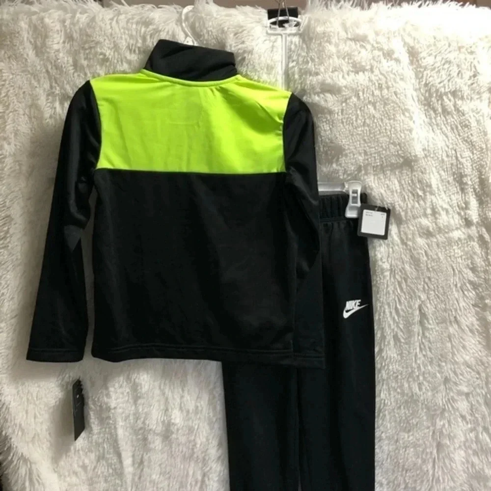 Nike jacket joggers