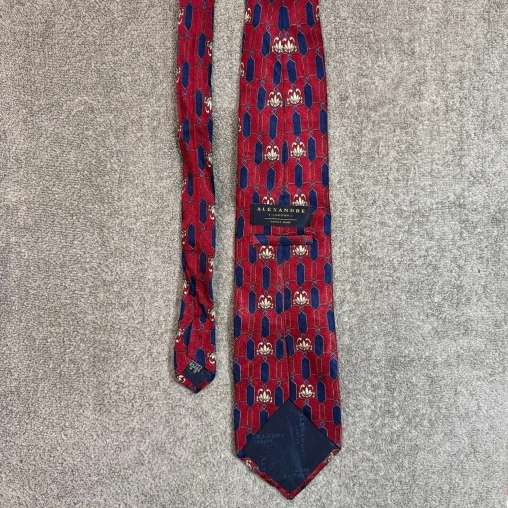 Alexandre London motifs floral business