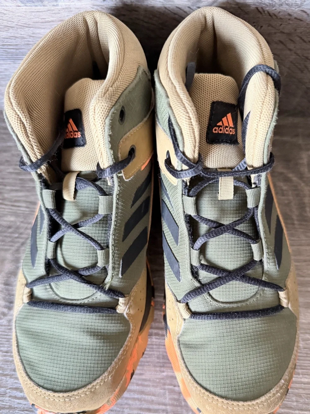 adidas terrex mid