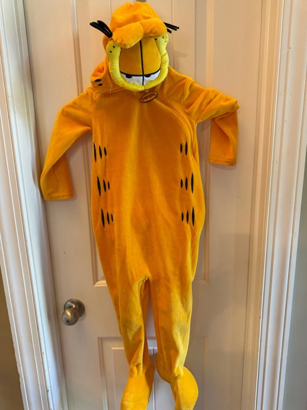 Garfield zippered front