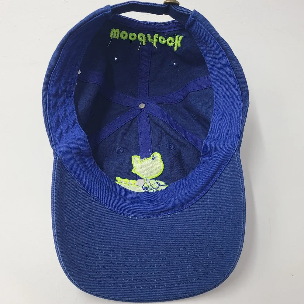 Woodstock hat seems