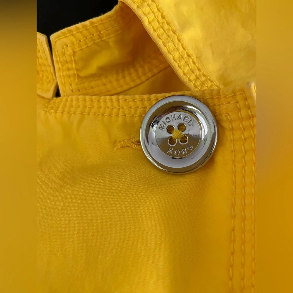 Michael Kors spots sleeve very