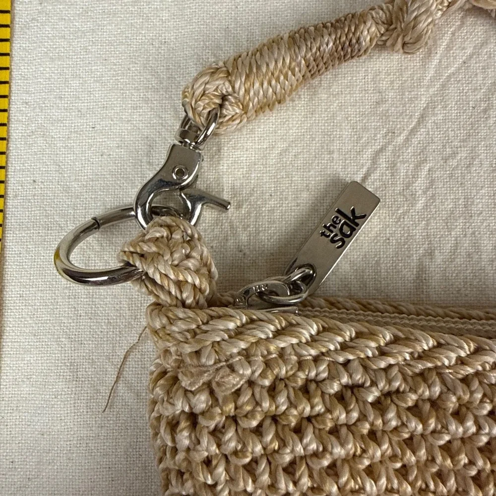 The Sak Crochet Crossbody Bag Womens Medium Beige Indie Ombre Boho Tassel Purse