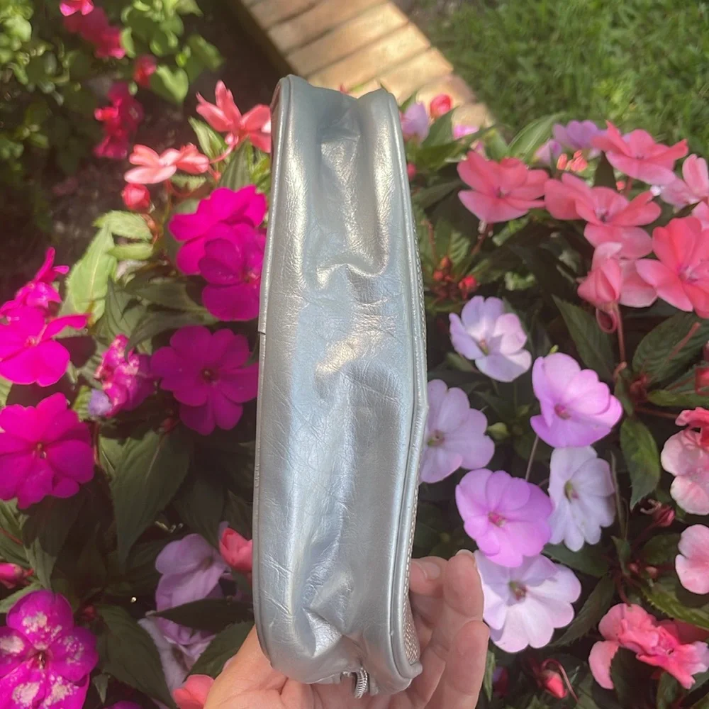 La Prairie silver pencils