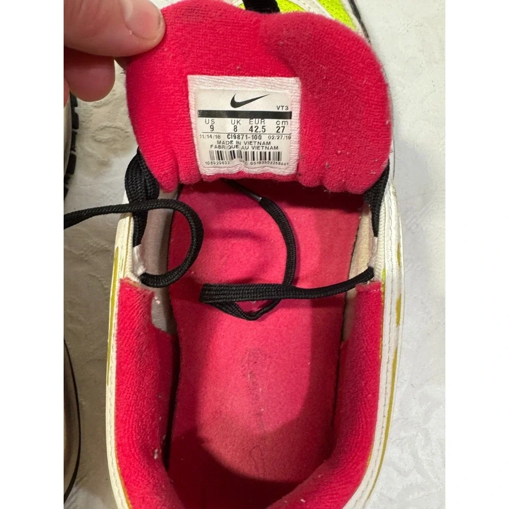 Nike y2k retro