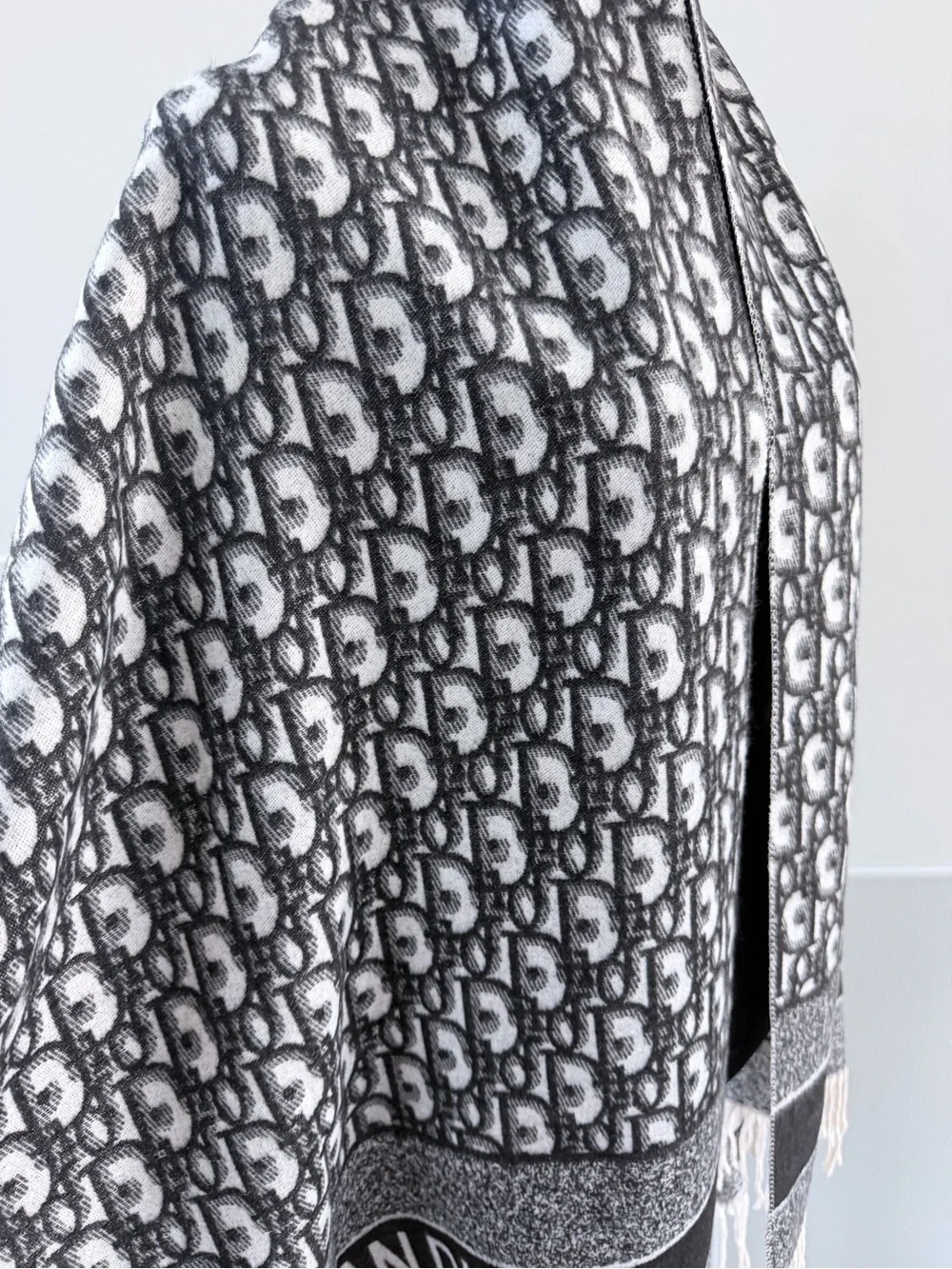 Dior soft jacquard