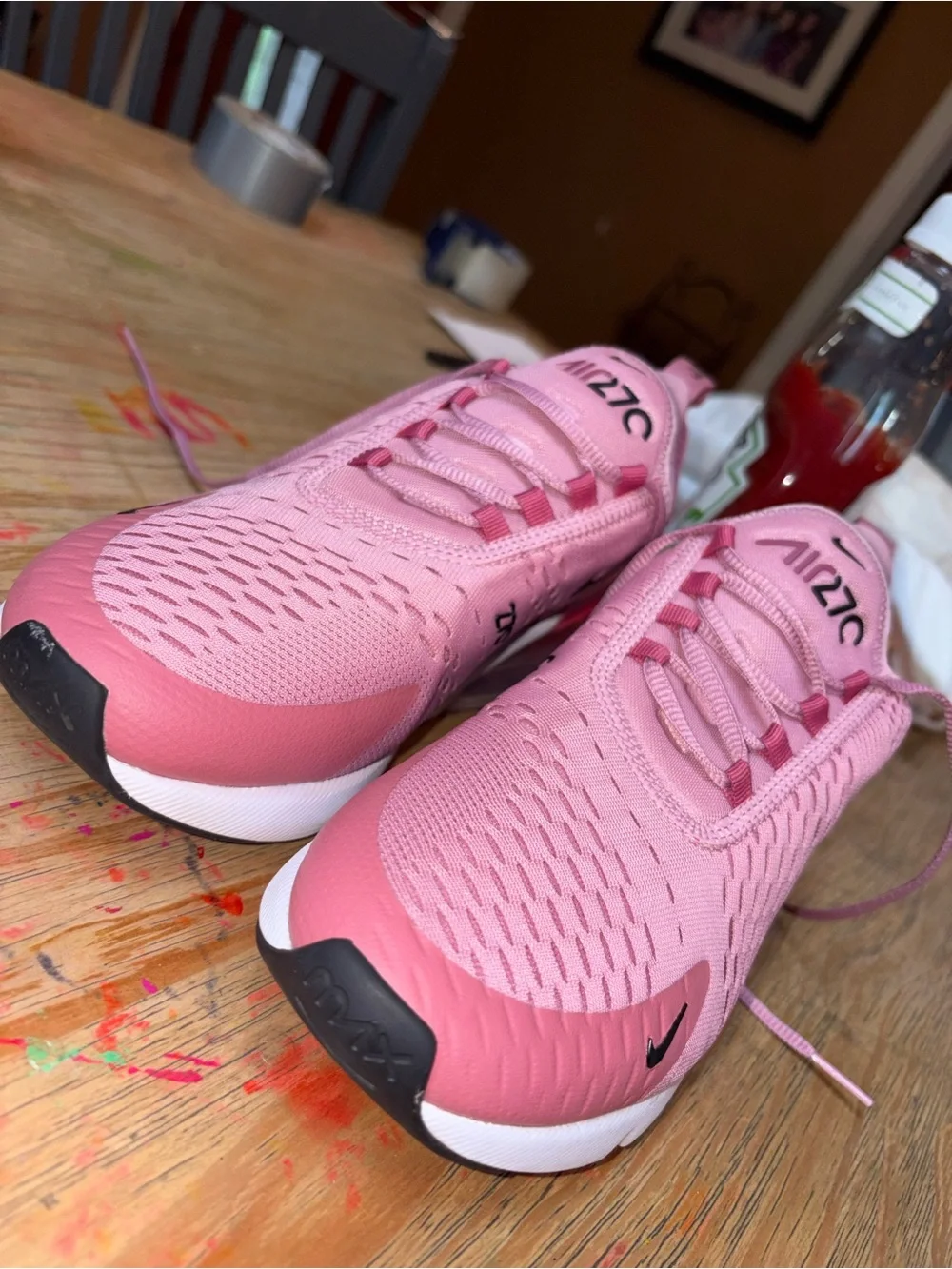 NWOT Nike Women's Air Max 270 Pink and Black Low-Top Sneakers