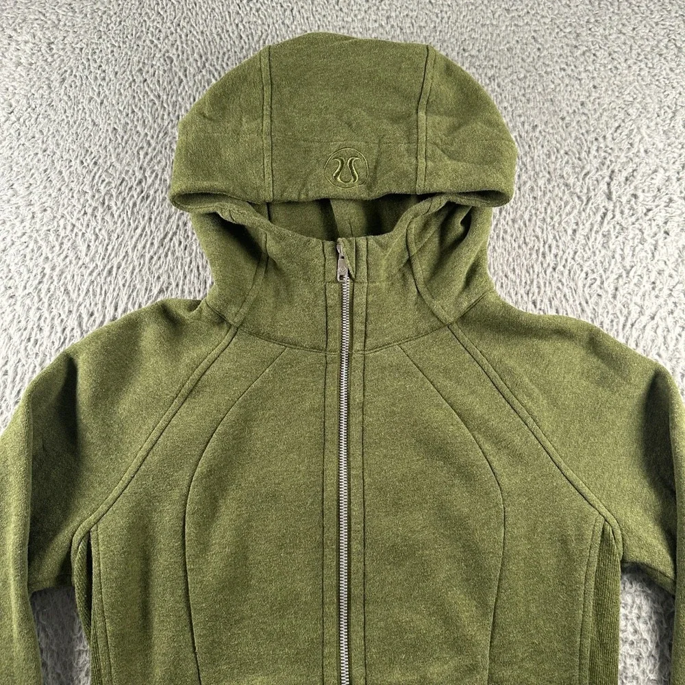 lululemon athletica pre owned