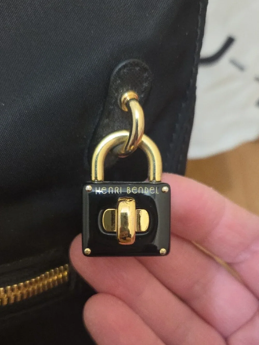 henri bendel henri bendel