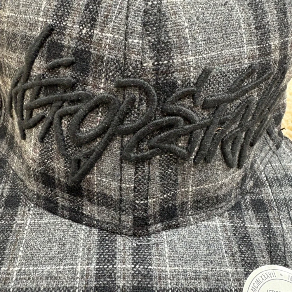 Aeropostale Fitted Baseball Cap S/M Gray Plaid‎ Embroidered Logo Snapback Hat