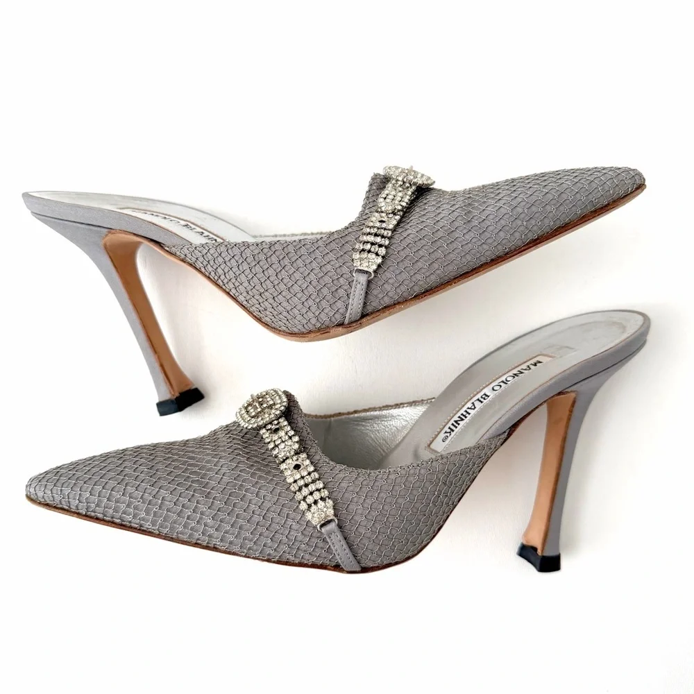 Manolo Blahnik good preowned