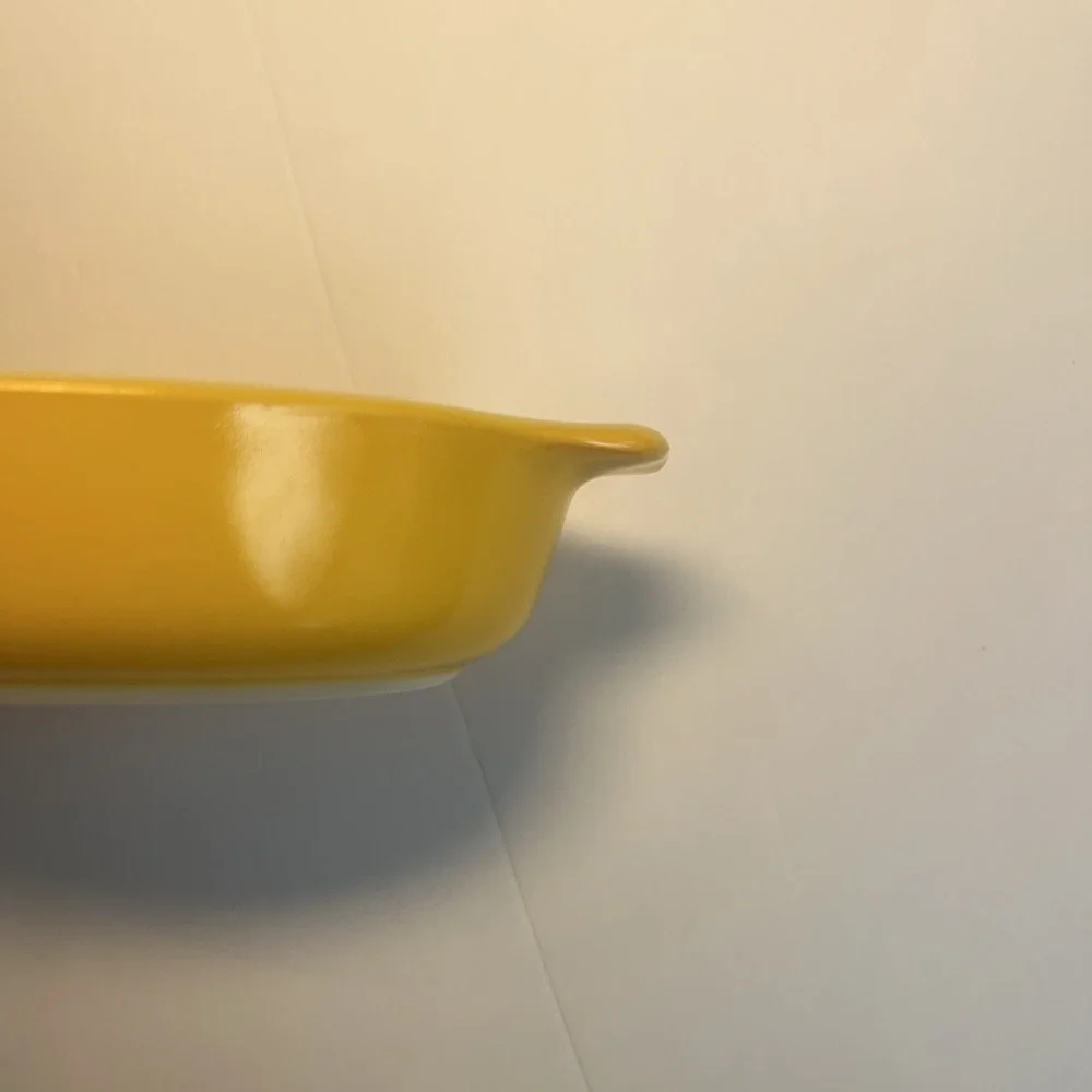 Pyrex new like