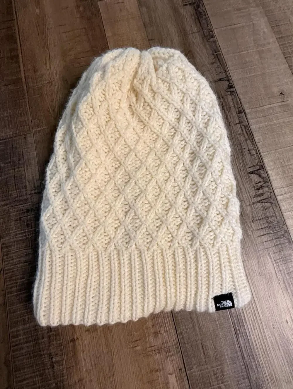 The North Face Cream Cable Knit Beanie Hat‎ Fleece Lined One Size-perfect cond