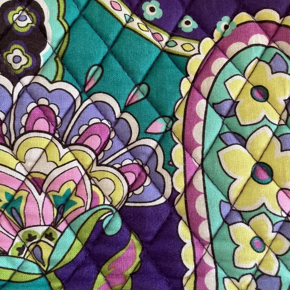 Vera Bradley main compartments