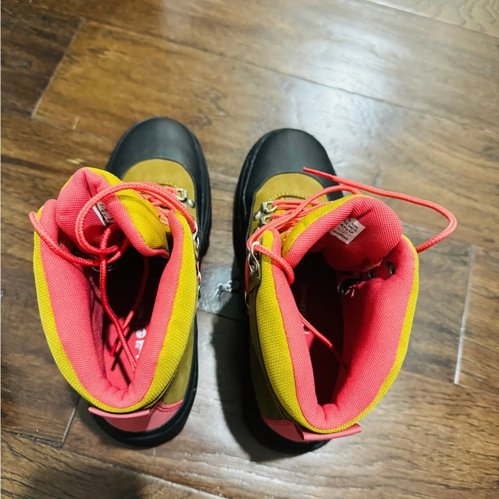 Timberland wore once